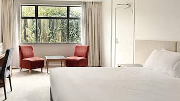 Accessible King | 1 bedroom, in-room safe, desk, laptop workspace