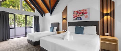 Departamento ejecutivo (with Spa Pool) | Tabla de planchar con plancha, wifi gratis, ropa de cama y despertador