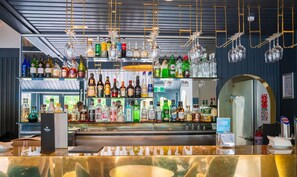 Bar (in der Unterkunft)