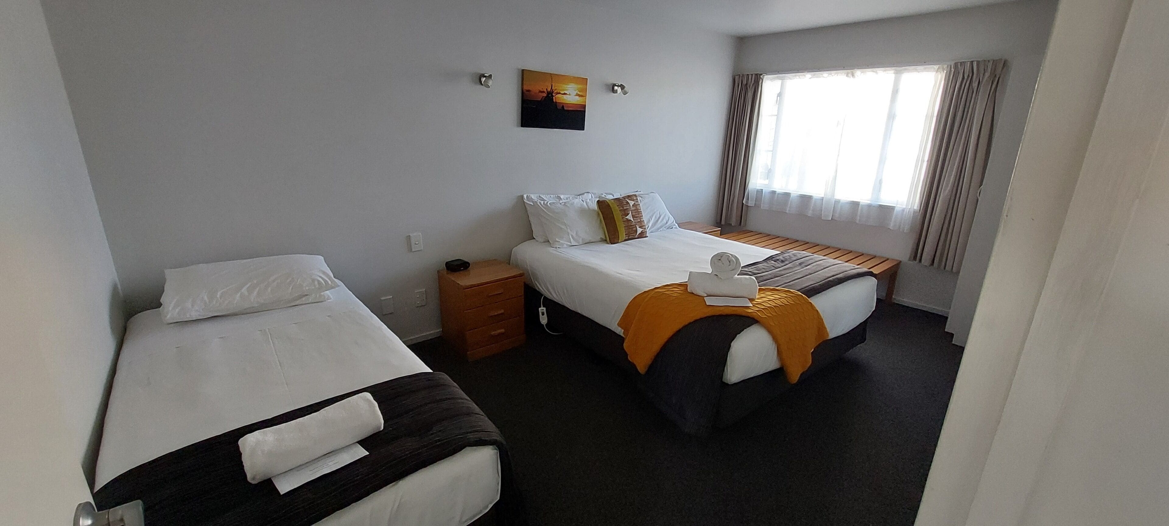 One-Bedroom Apartment | In-room safe, iron/ironing board, free WiFi, bed sheets