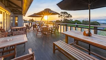 Sun deck