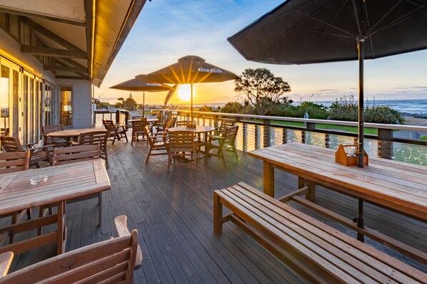 Sundeck