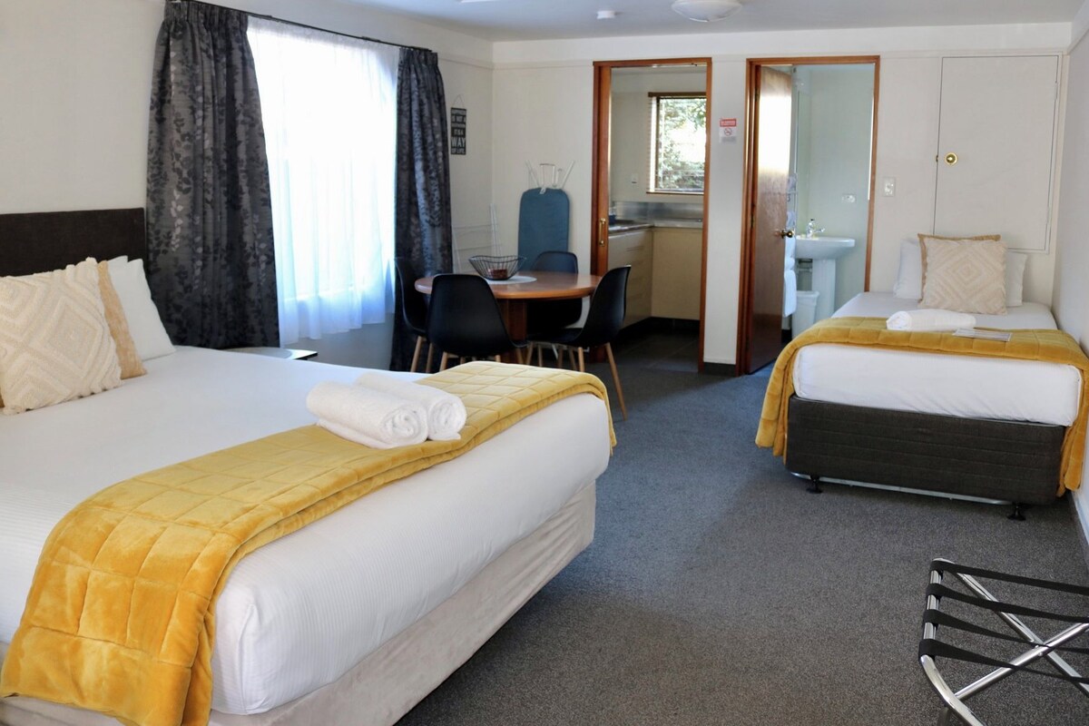 Grande Studio | Free WiFi, bed sheets