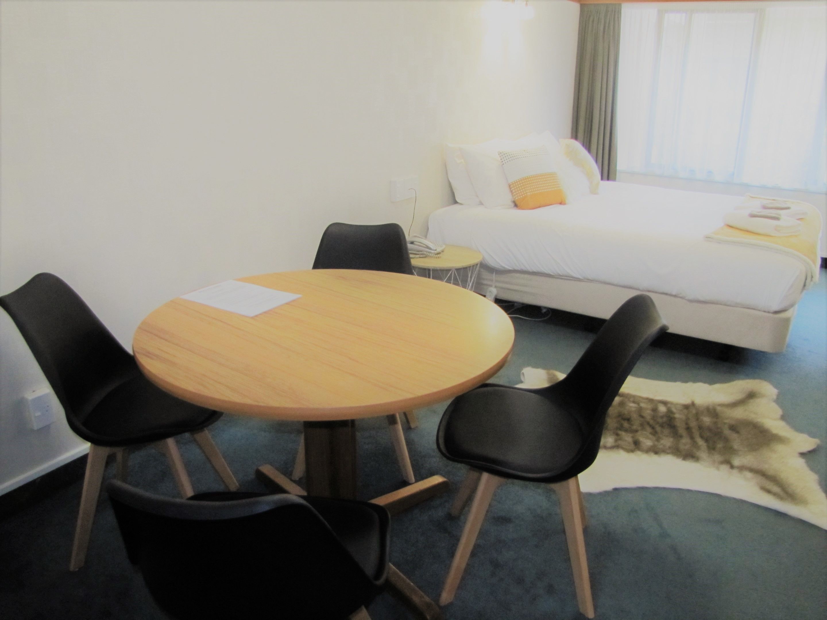 Standard-Studio, Kochnische | Essbereich im Zimmer