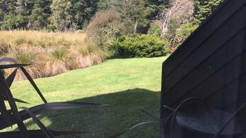 高級客房, 1 張加大雙人床 | 露台/庭院