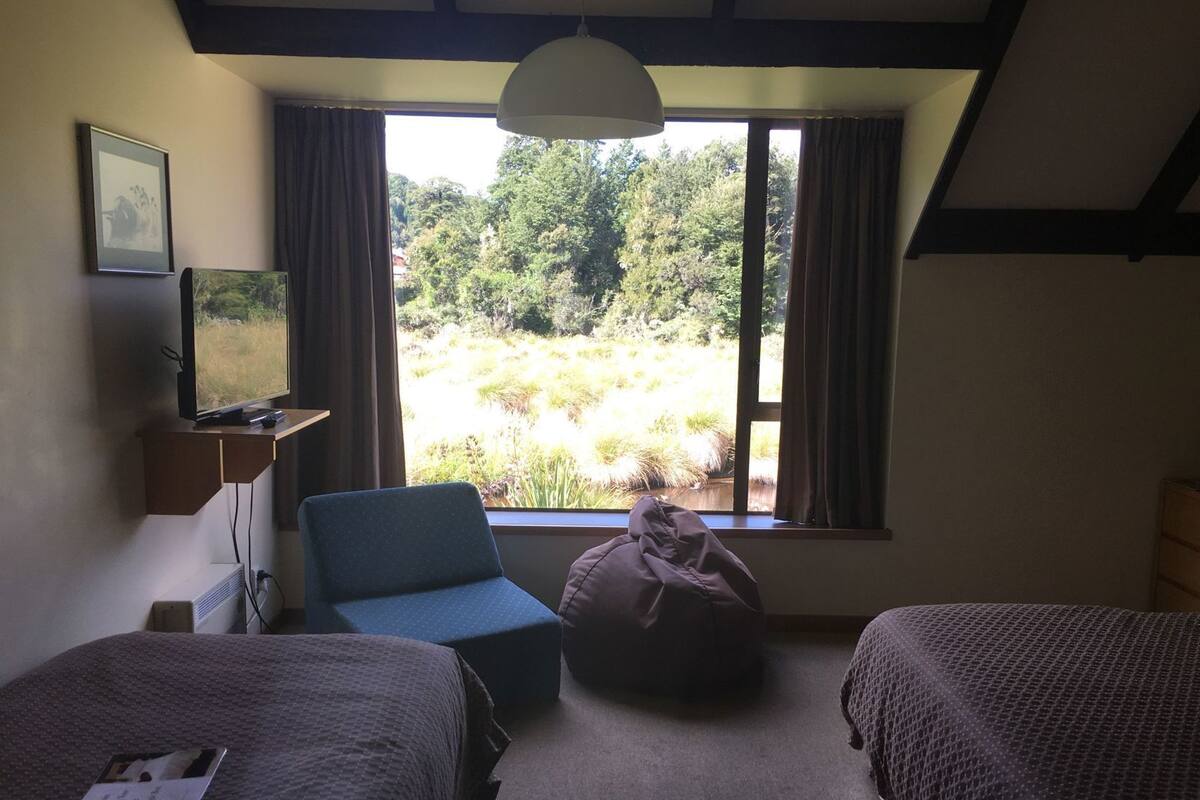 Desk, free cribs/infant beds, free WiFi, bed sheets