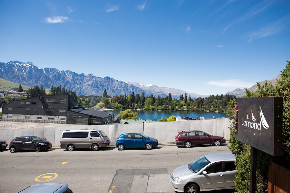 Lomond Lodge Motel & Apts by null