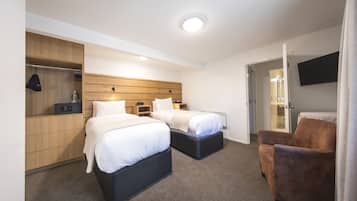 Standard Room | Premium bedding, in-room safe, blackout curtains, iron/ironing board
