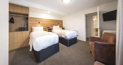 Lomond Lodge Motel & Apartments
