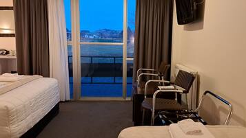 Deluxe Twin kamer | Beddengoed, een wekker