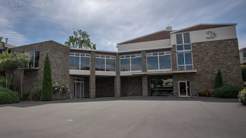 Fachada da propriedade