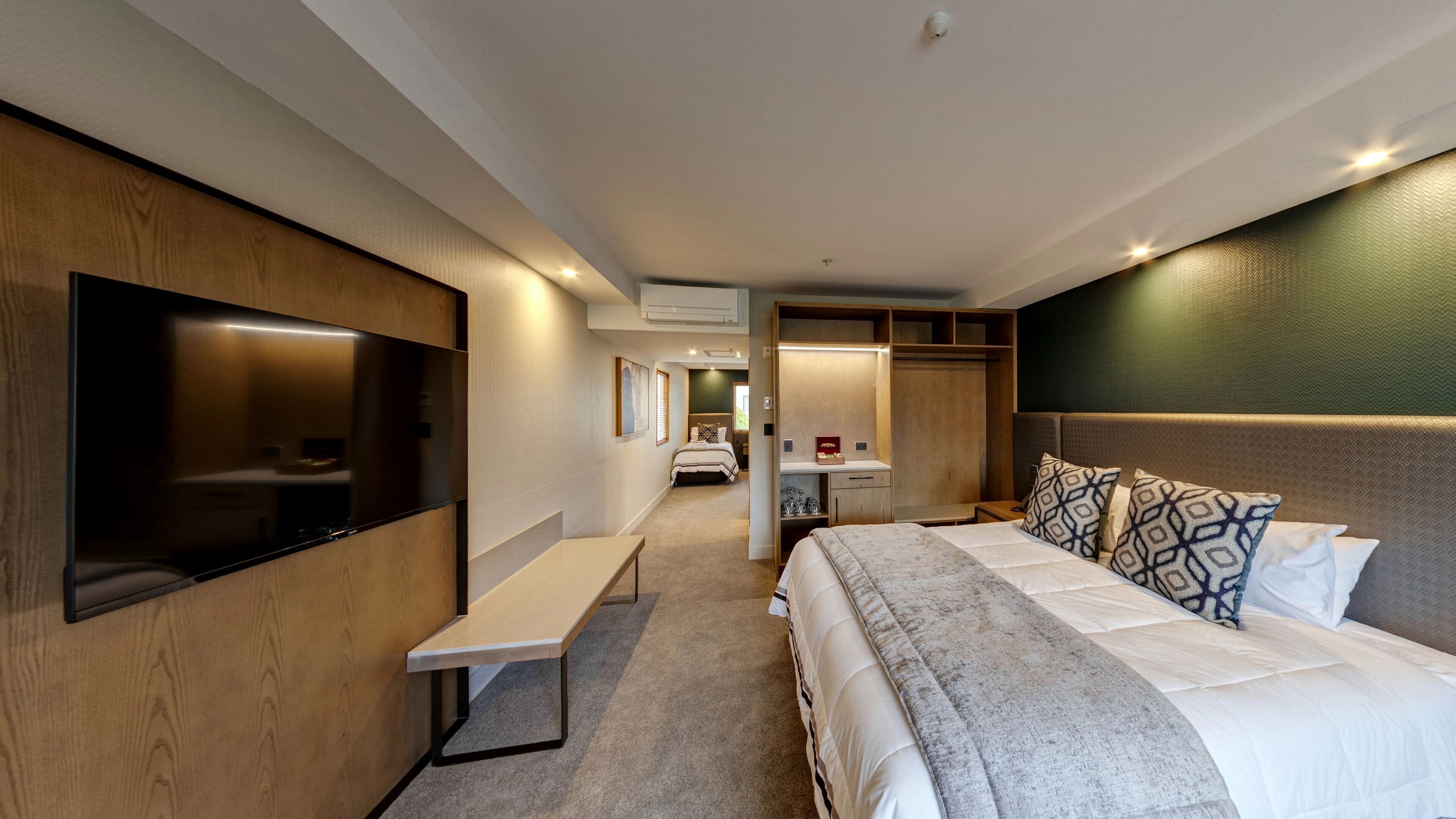 deluxe family suite | in-room safe, iron/ironing board, free cots/infant beds, free wifi