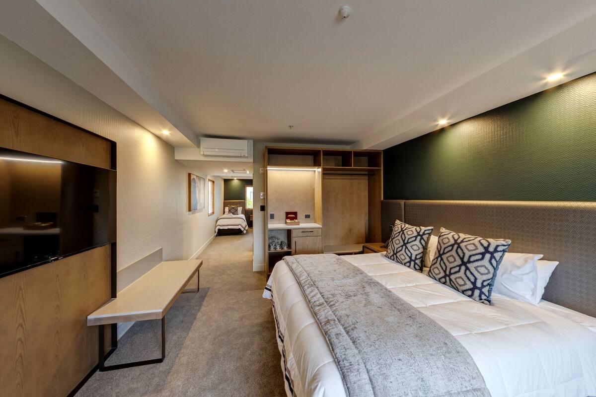 deluxe family suite | in-room safe, iron/ironing board, free cots/infant beds, free wifi
