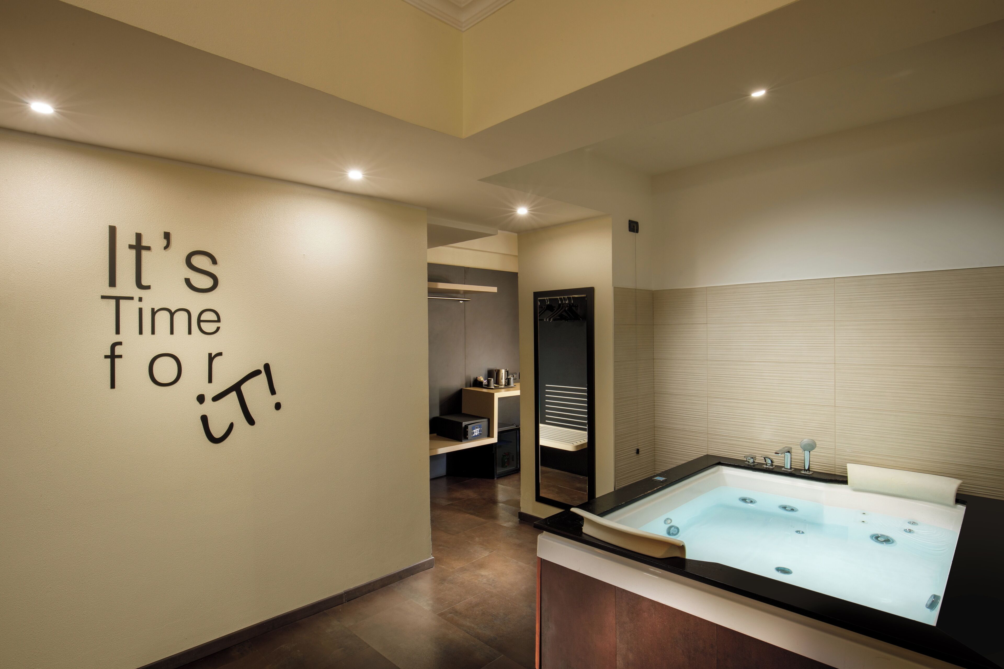 Suite, 1 King Bed, Terrace | In-room safe, desk, blackout drapes, soundproofing