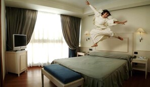 Suite, 1 King Bed, Terrace | In-room safe, desk, blackout curtains, soundproofing - Best Western Plus Globus Hotel (Rome)