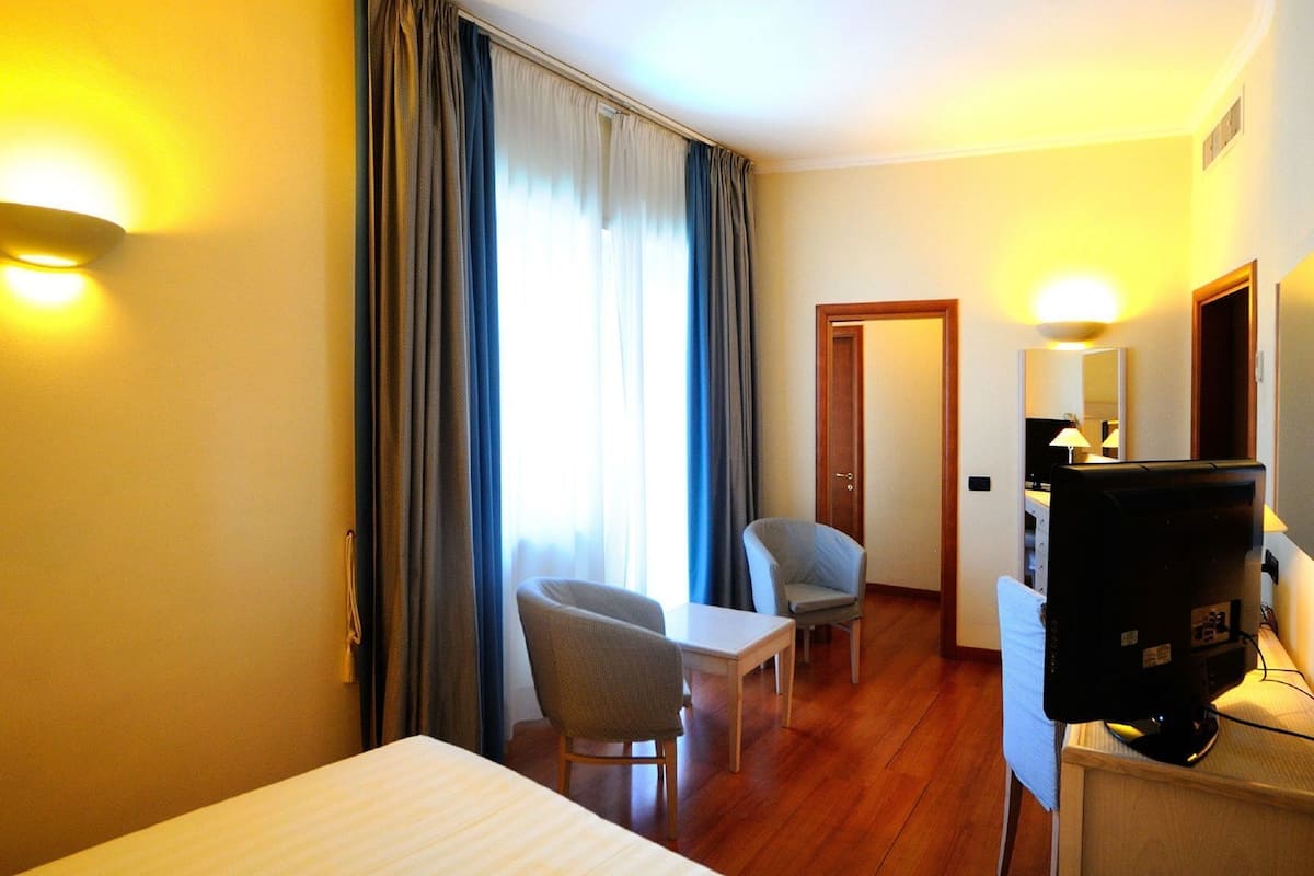 In-room safe, desk, blackout curtains, soundproofing