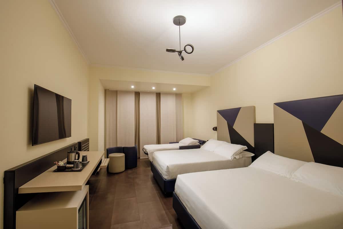 In-room safe, desk, blackout drapes, soundproofing