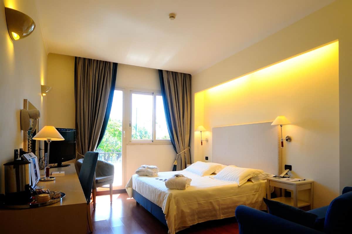 In-room safe, desk, blackout curtains, soundproofing