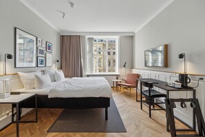 Standard Room (1 Double Bed or 2 Single Bed180x200cm) | 高档床上用品、羽绒被、迷你吧、客房内保险箱