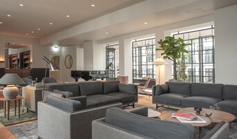 Sala de estar en el lobby