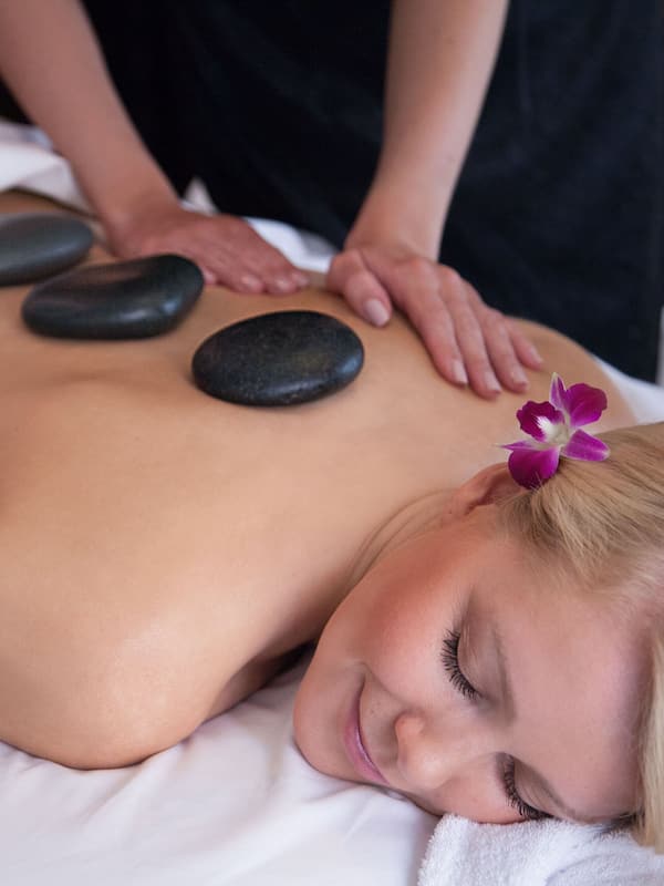 Couples treatment rooms, sauna, hot tub, body treatments, aromatherapy