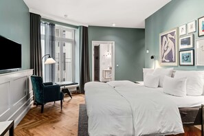 Superior Room (1 King Size Bed or 2 Single 180x200cm)