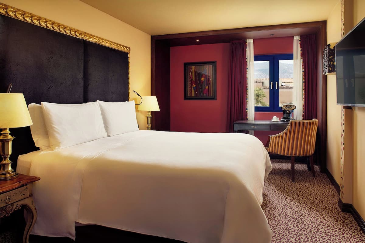 أغطية فراش متميزة وألحفة محشوة بالريش وأسرّة بطبقة علوية مريحة وميني بار