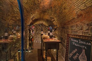 Breakfast, lunch, dinner served; Regional cuisine - Palacio del Inka, A Luxury Collection Hotel by Marriott (Cusco)