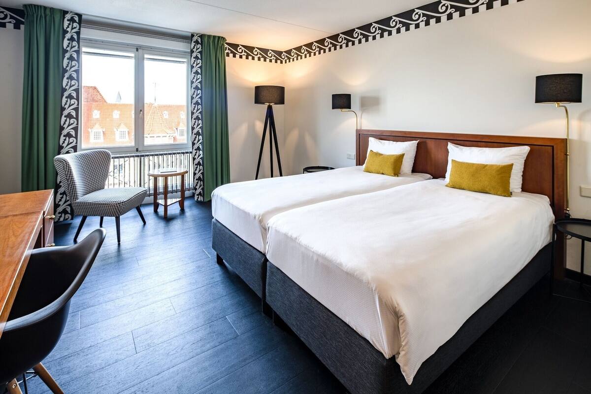 In-room safe, desk, iron/ironing board (on request), WiFi (free)