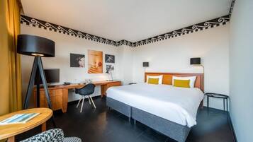 In-room safe, desk, iron/ironing board, free WiFi