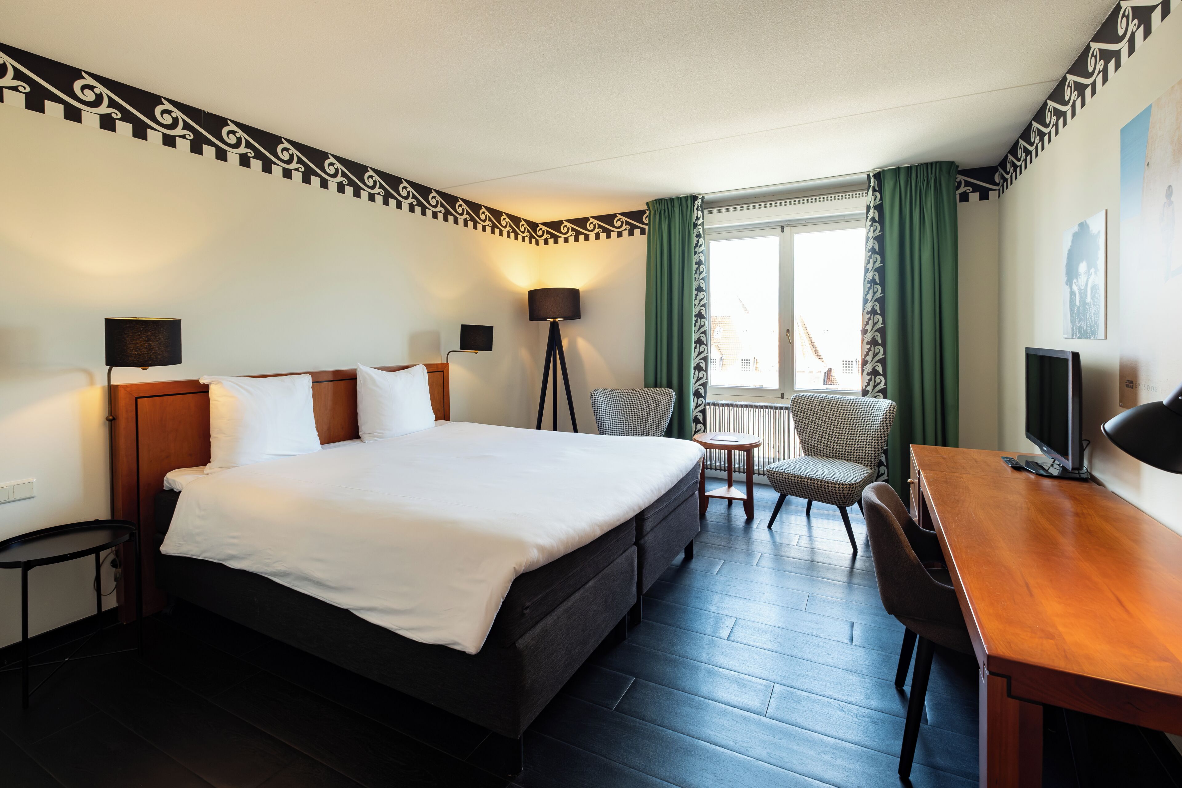 Standard Twin Room, City View