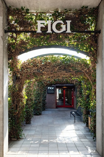 Hotel Theater Figi
