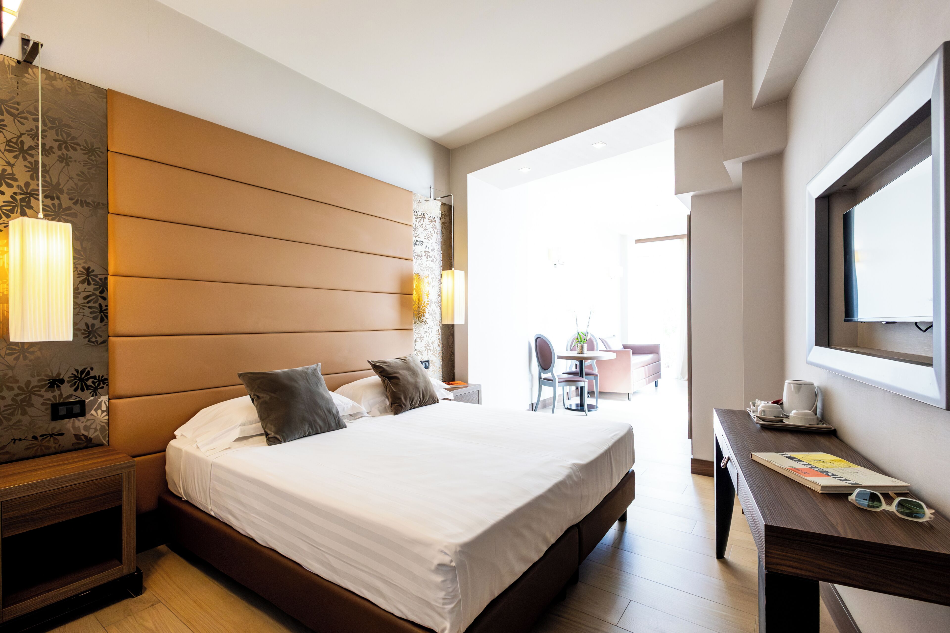 Suite, Sea View | Premium bedding, minibar, in-room safe, desk
