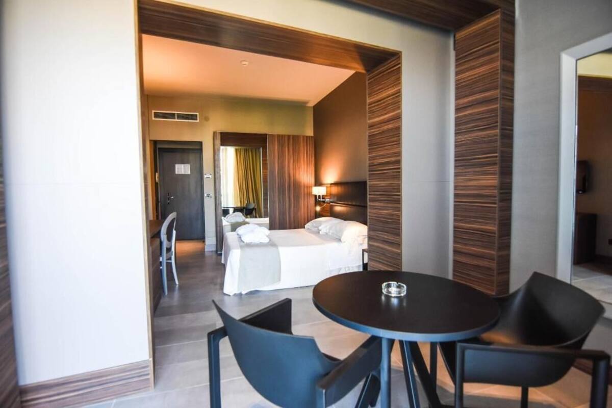 Standard Double or Twin Room | Premium bedding, minibar, in-room safe, desk