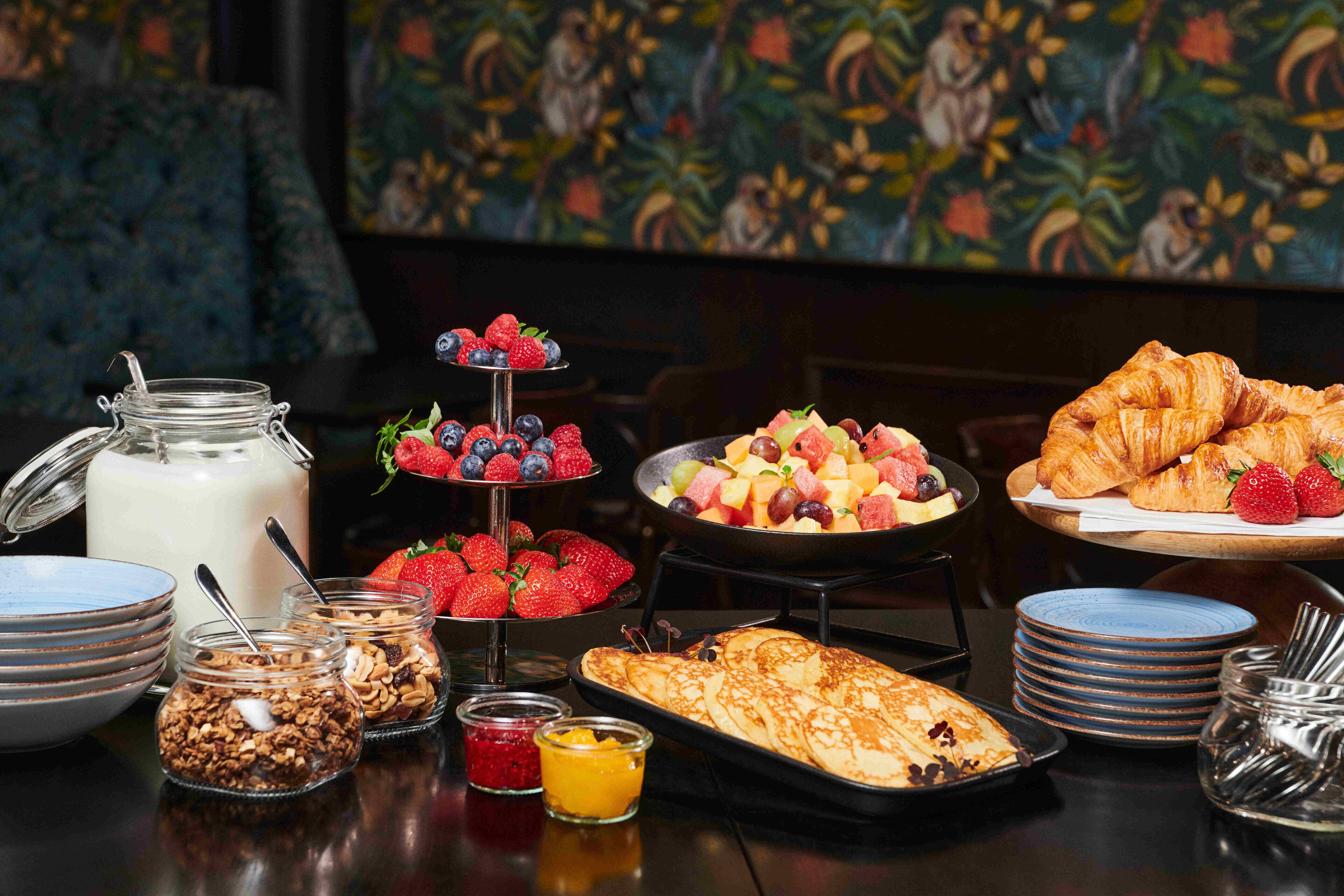 Free daily buffet breakfast