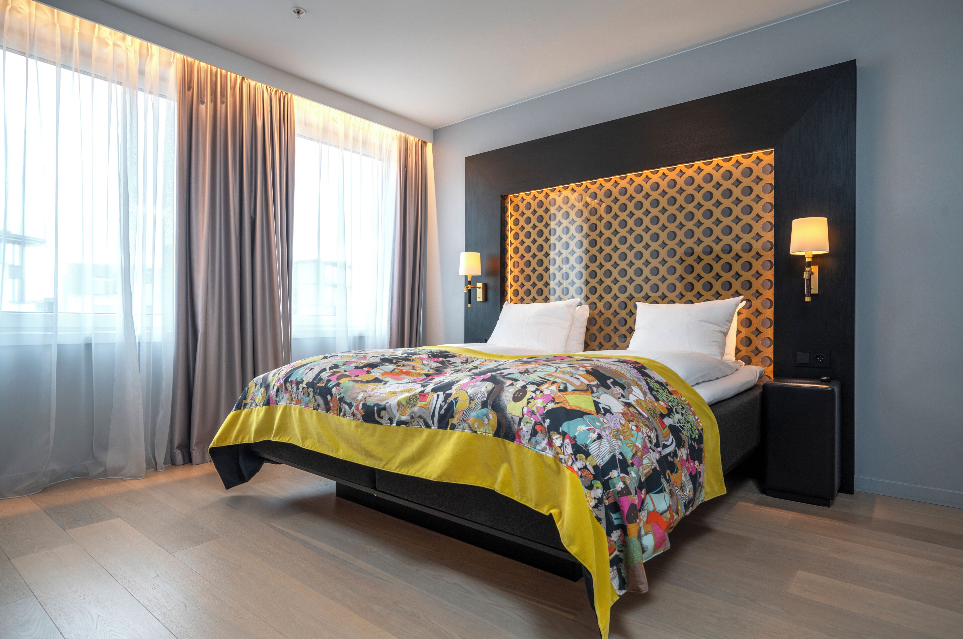 Junior Suite | Premium bedding, pillowtop beds, minibar, in-room safe
