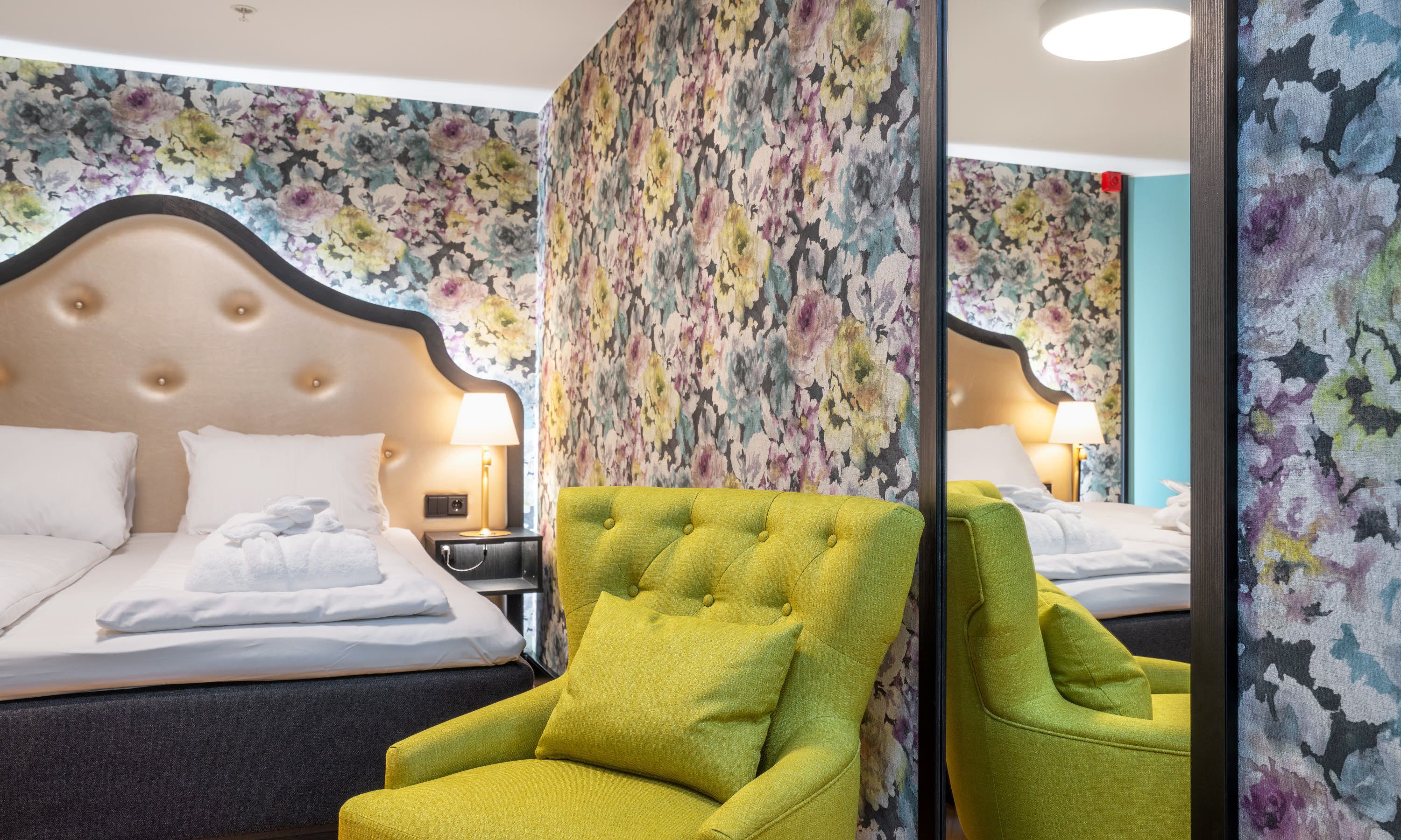 superior room, non smoking | premium bedding, pillow-top beds, minibar, in-room safe