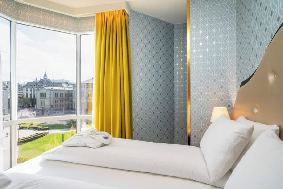 Junior-Suite, Nichtraucher | Hochwertige Bettwaren, Pillowtop-Betten, Minibar, Zimmersafe