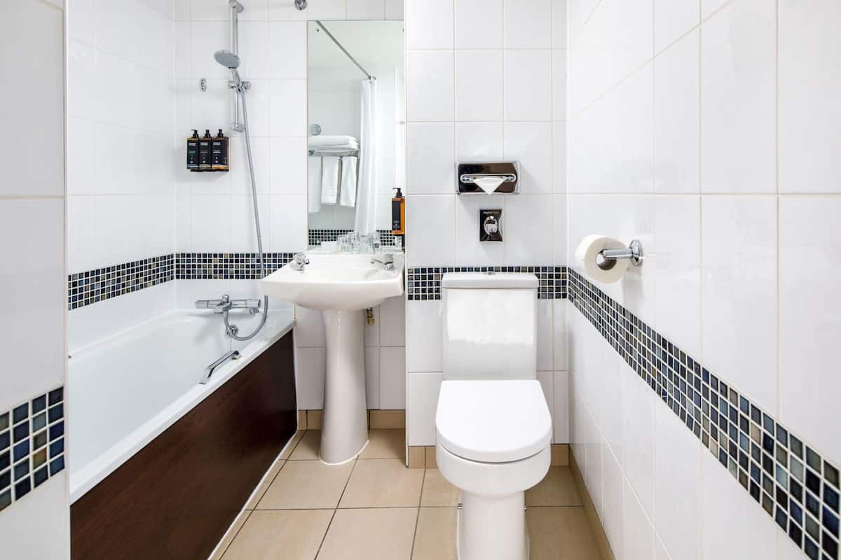 In-room safe, desk, iron/ironing board, free WiFi