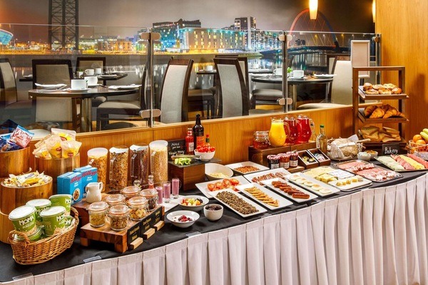 Daily buffet breakfast for a fee