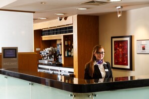 Reception - Mercure Glasgow City Hotel (Glasgow)