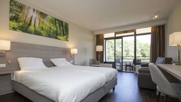 Suite junior | Escritorio, wifi gratis, ropa de cama