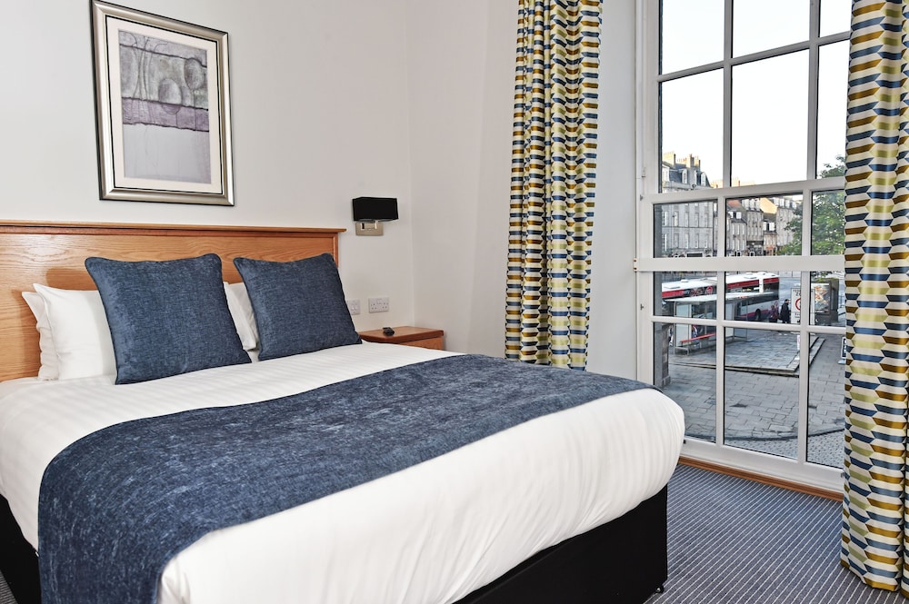 Aberdeen Douglas Hotel by null