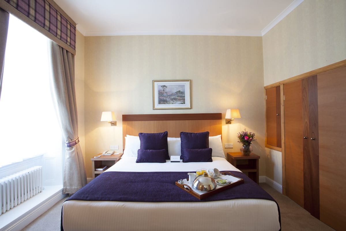 Superior Double Room | Desk, iron/ironing board, free WiFi, bed sheets