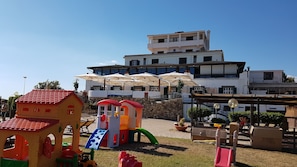 Children's play area - outdoor