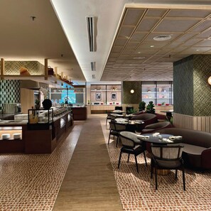 Daily buffet breakfast (MYR 78 per person)