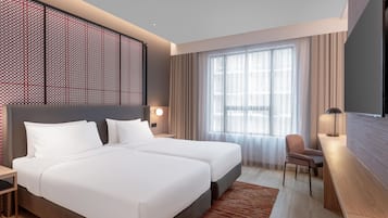 Superior Room, 2 Katil Bujang (Single) | Bar mini, peti besi dalam bilik, meja, ruang kerja komputer riba