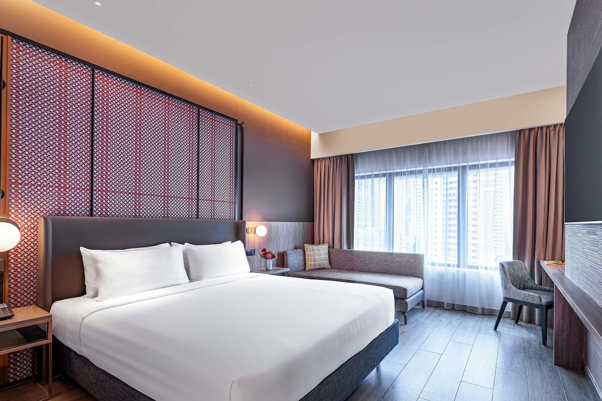 Superior Room, 1 King Bed