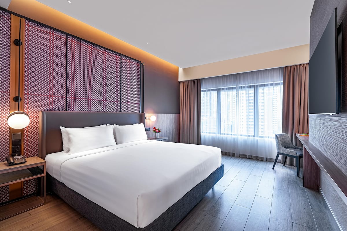 Superior Room, 1 King Bed