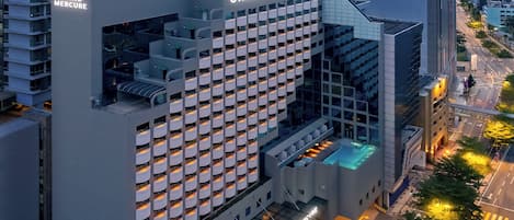 Minibar, in-room safe, desk, laptop workspace